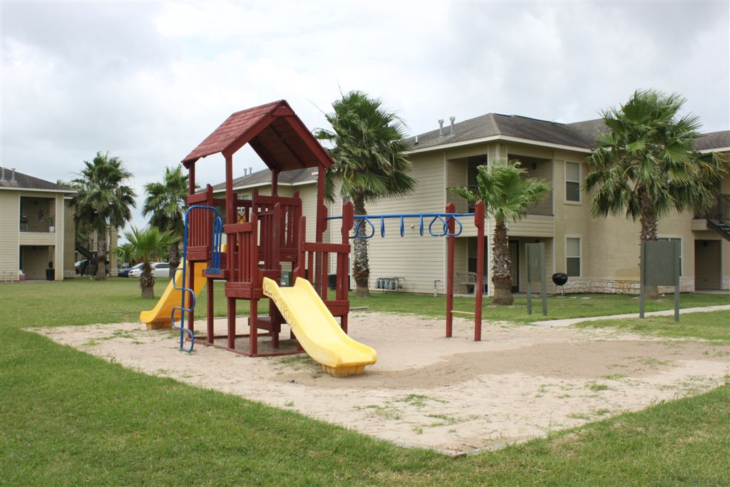 Amistad Apartments Vesta Corporation