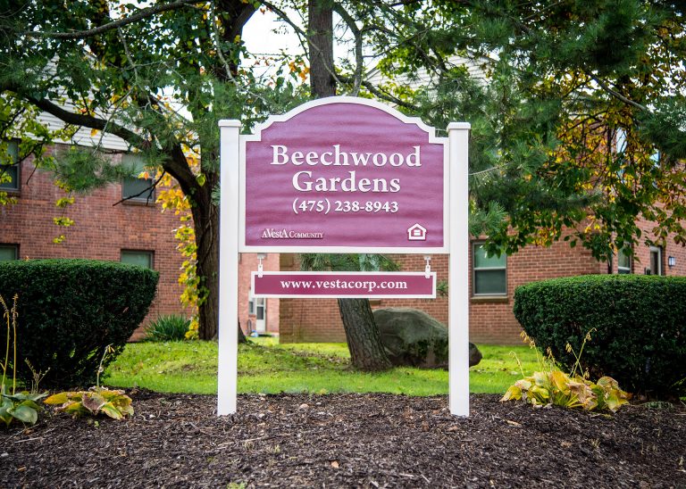 Beechwood Sign Web 768x548