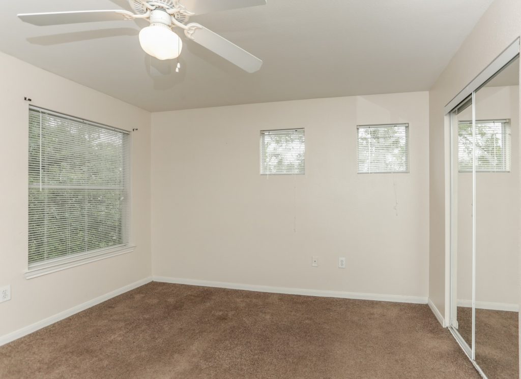 La Estancia Apartments Vesta Corporation