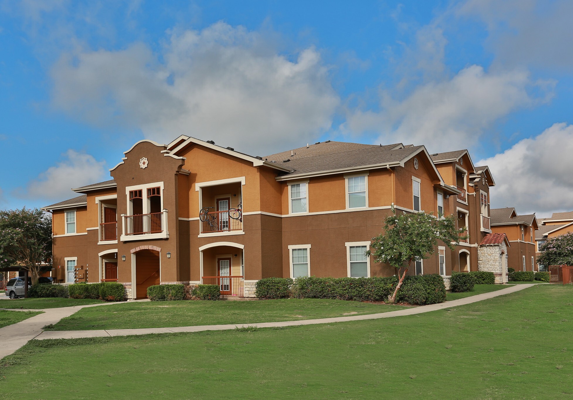 Palo Alto Apartment Homes Vesta Corporation