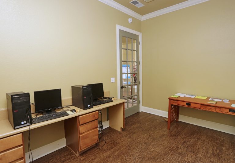 Business Center 4 768x531