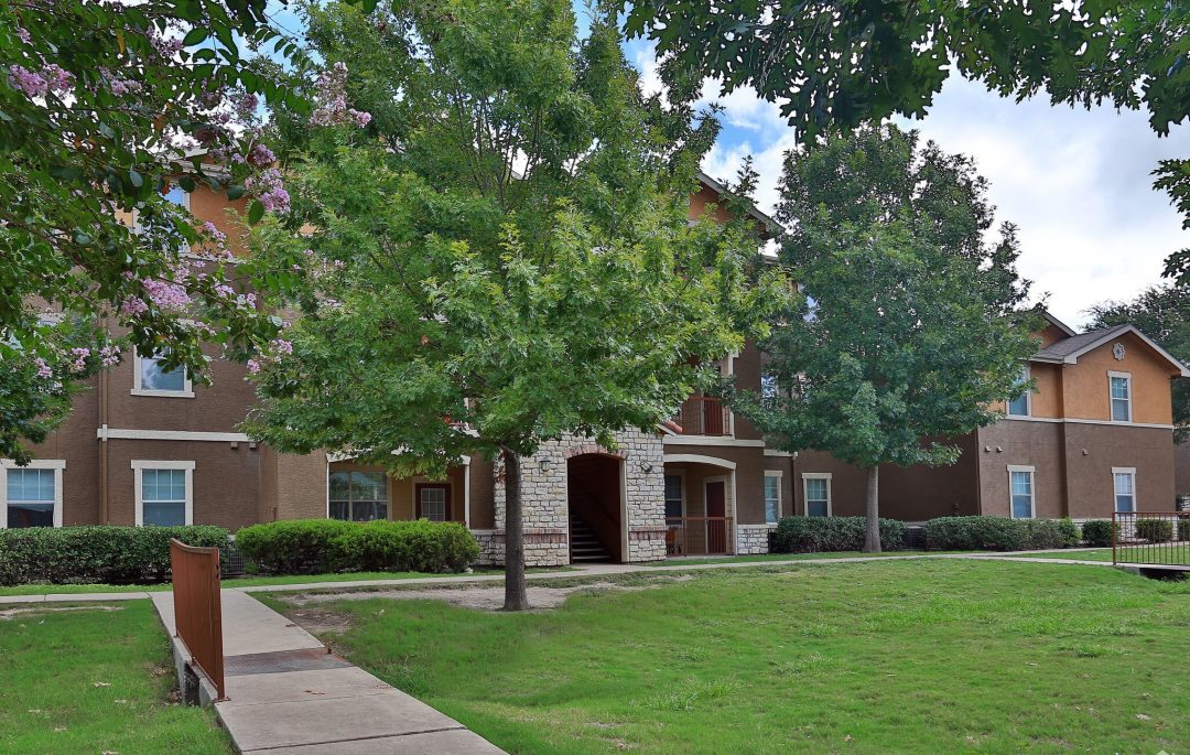 Palo Alto Apartment Homes Vesta Corporation