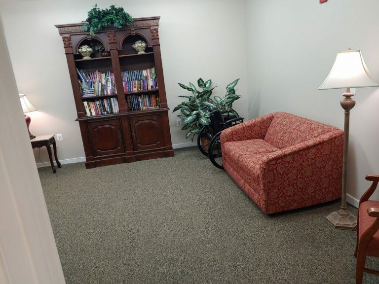 Living Area 2 1 768x576