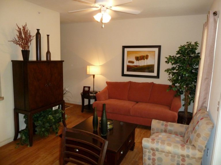 Living Area 2 5 768x576