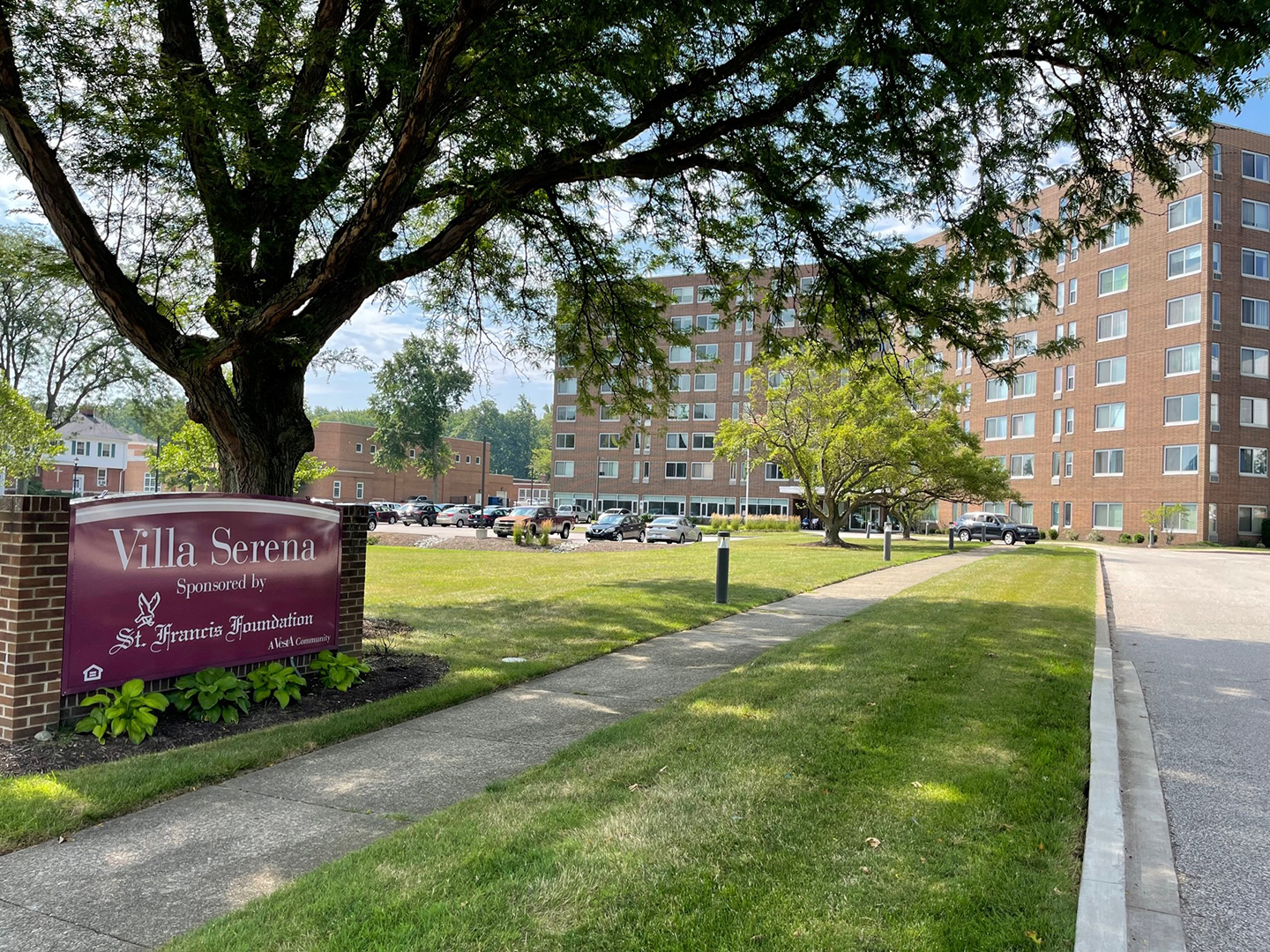 Villa Serena Sign 3 Web