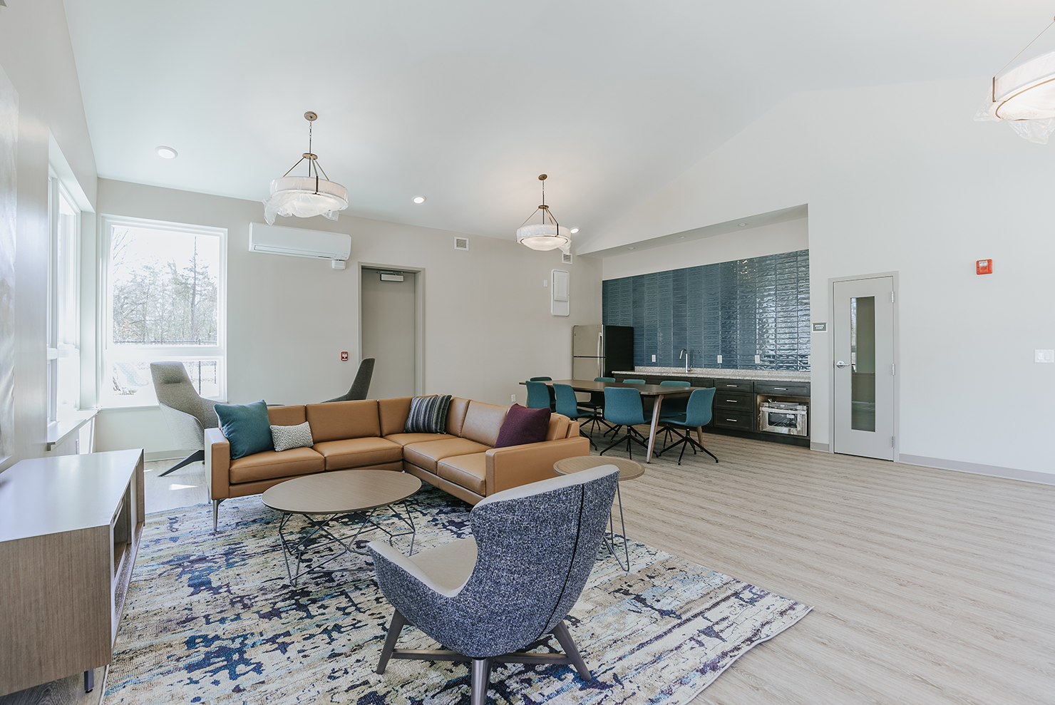 Oak Tree interior Web