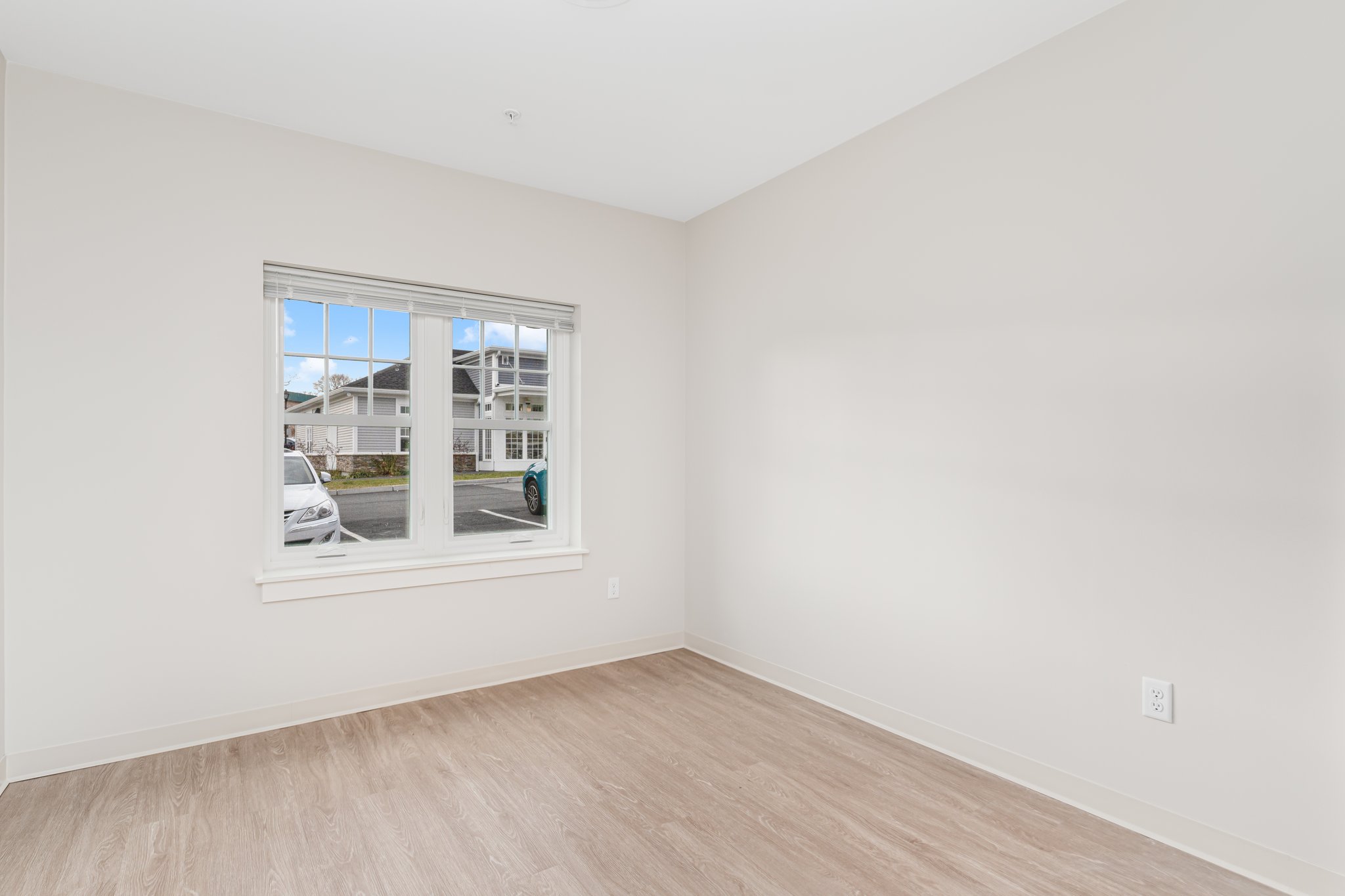 12 web or mls 1470 s county trl1