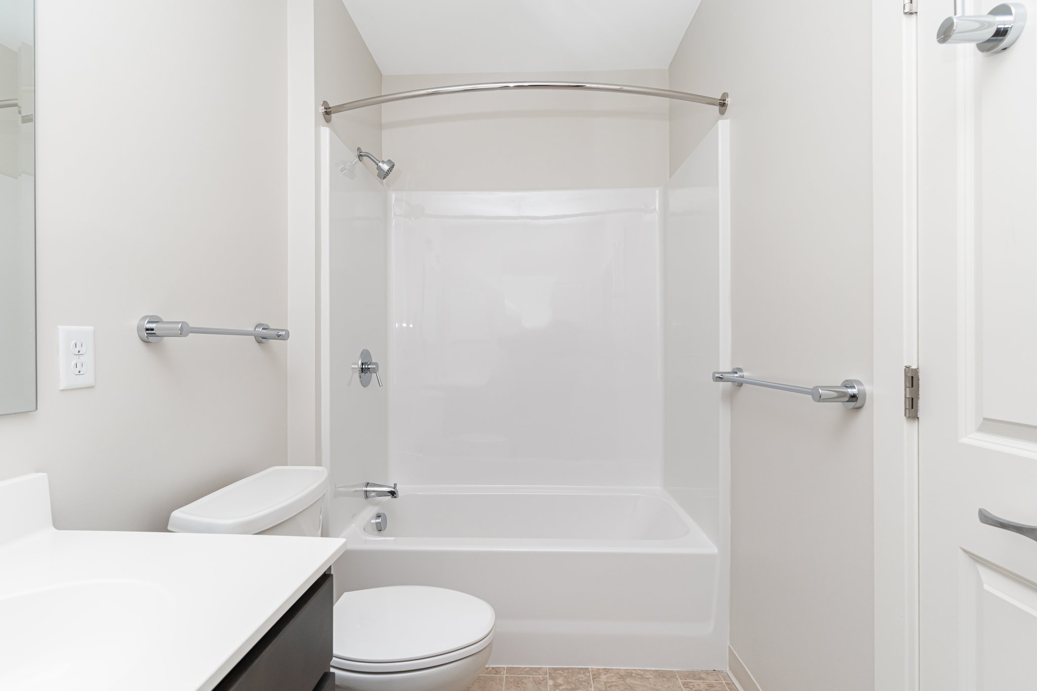 16 web or mls 1470 s county trl