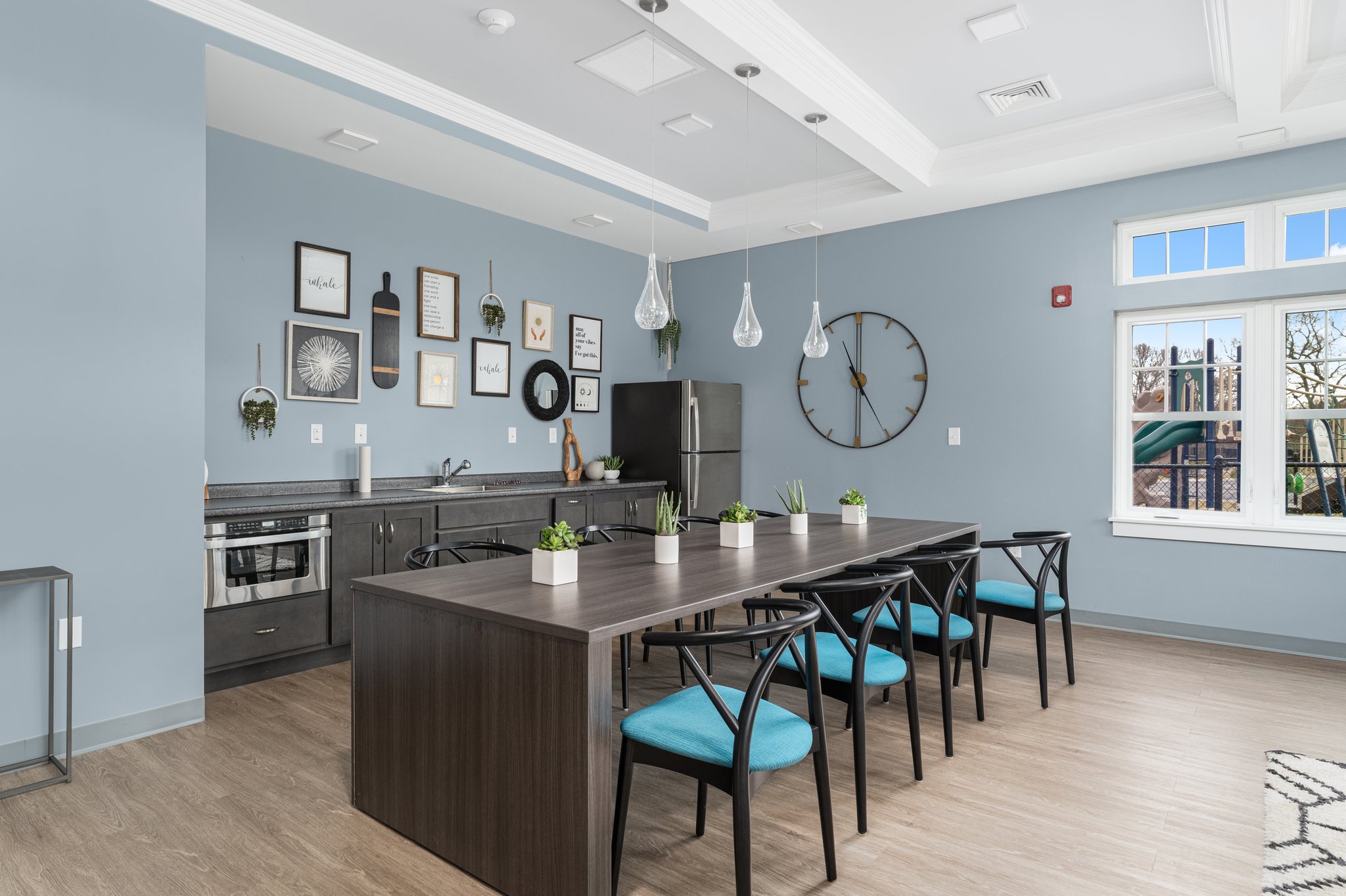 23 web or mls 1470 s county trl