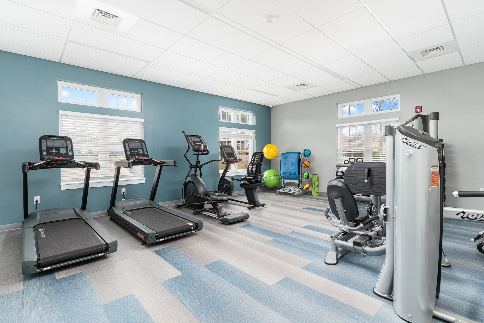 25 web or mls 1470 s county trl